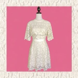 ModCloth White Ivory Floral Lace Short Sleeve Scallop Mini Dress Size 12
